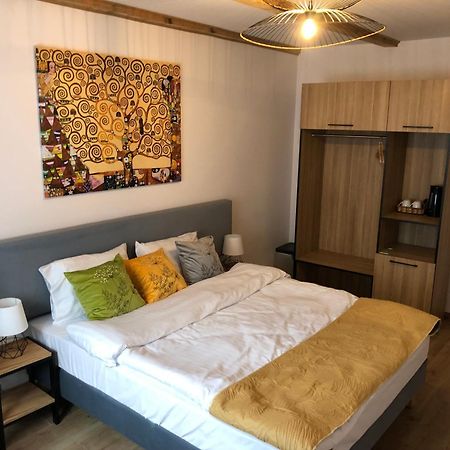 Apartamenty Wakacyjna Wioska Ngo 20M Od Suntago Mszczonów Eksteriør billede