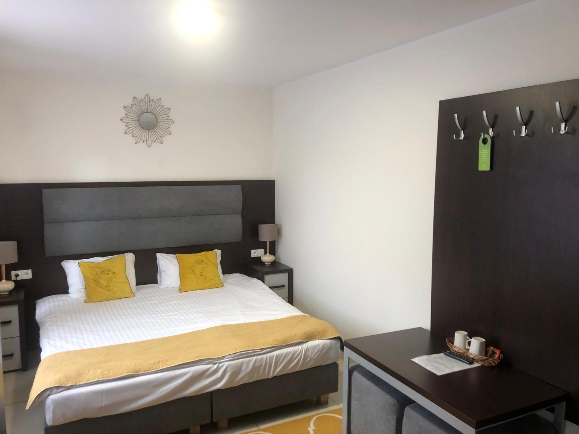 Apartamenty Wakacyjna Wioska Ngo 20M Od Suntago Mszczonów Eksteriør billede
